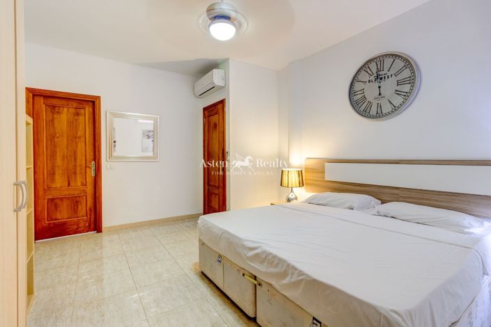 Image No.29-4 Bed Villa for sale