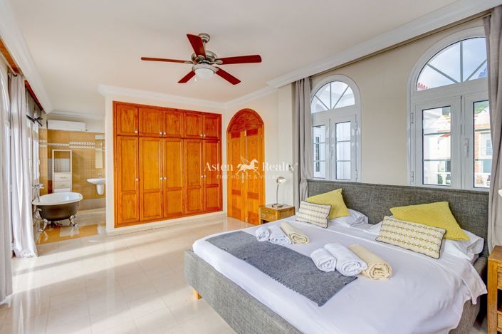 Image No.5-4 Bed Villa for sale