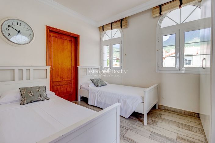 Image No.9-4 Bed Villa for sale