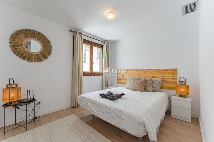 Image No.12-3 Bed House for sale