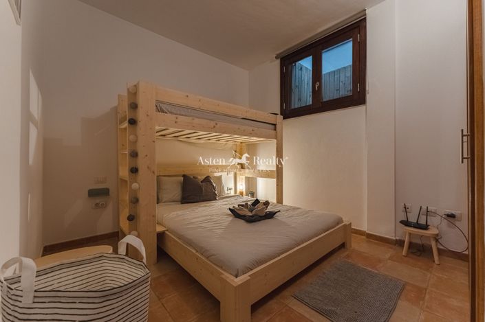 Image No.19-3 Bed House for sale