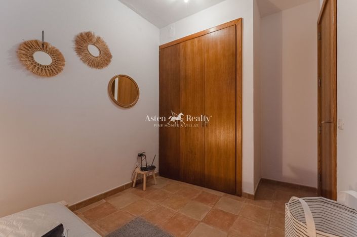 Image No.22-3 Bed House for sale