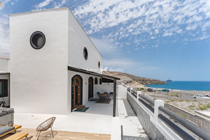 Image No.24-3 Bed House for sale