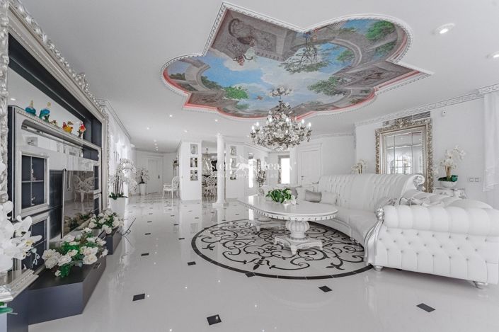 Image No.10-6 Bed Villa for sale