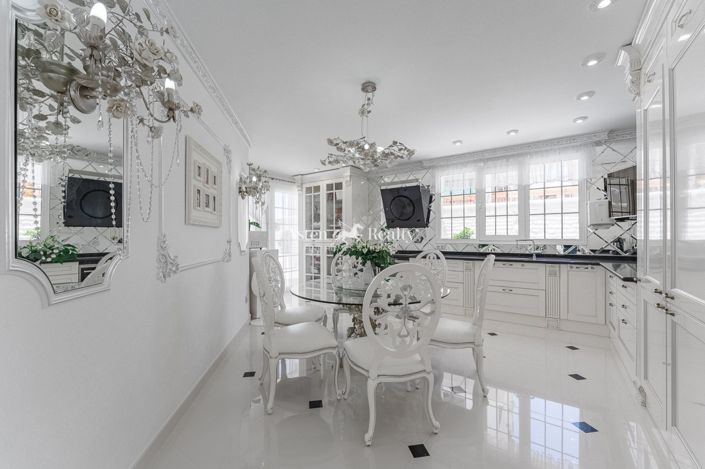 Image No.13-6 Bed Villa for sale