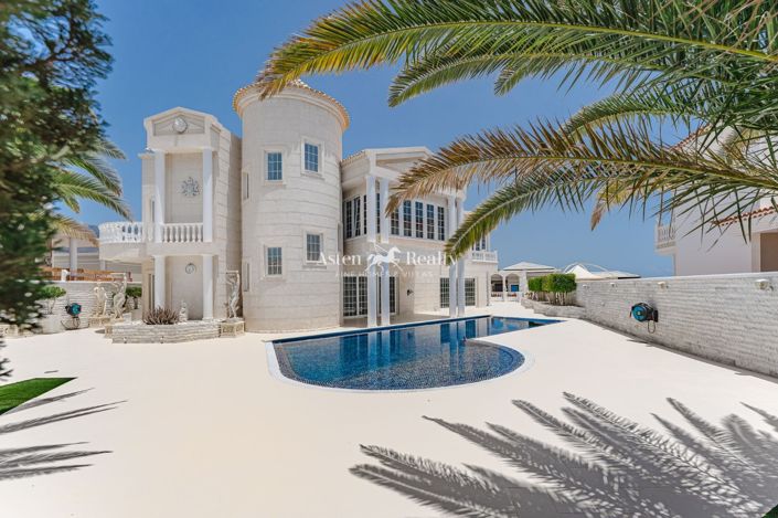 Image No.1-6 Bed Villa for sale