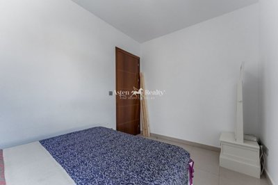 9808661