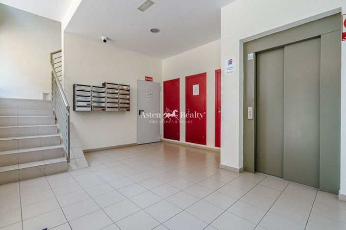 Image No.18-2 Bed Apartment for sale