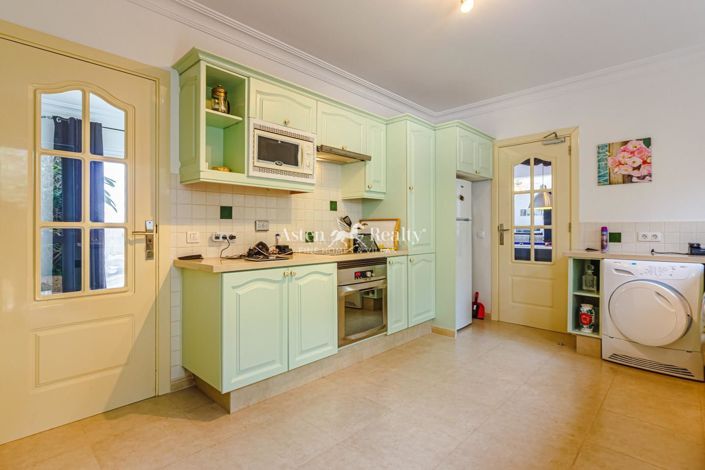 Image No.29-6 Bed Villa for sale