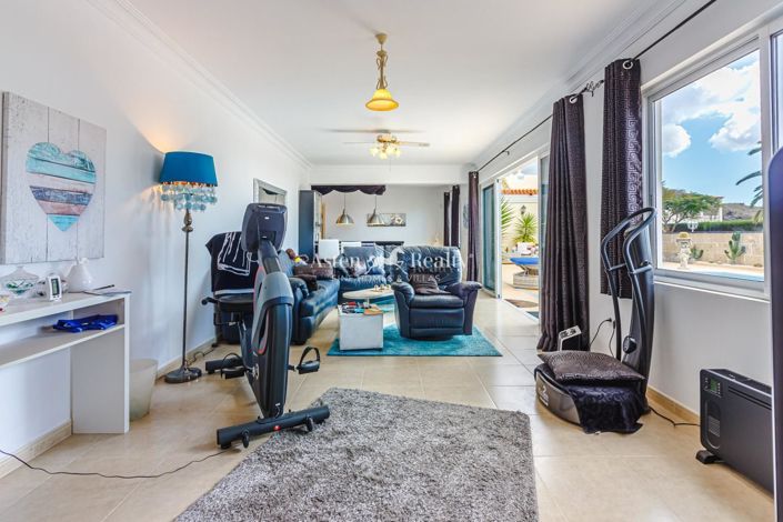 Image No.35-6 Bed Villa for sale