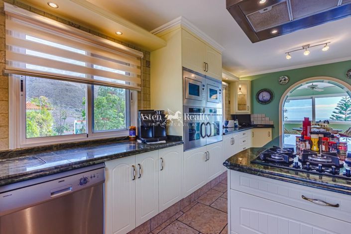 Image No.46-6 Bed Villa for sale