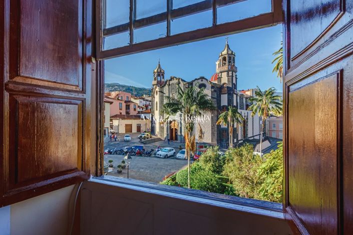 Image No.32-6 Bed House for sale