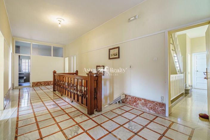 Image No.22-8 Bed Villa for sale