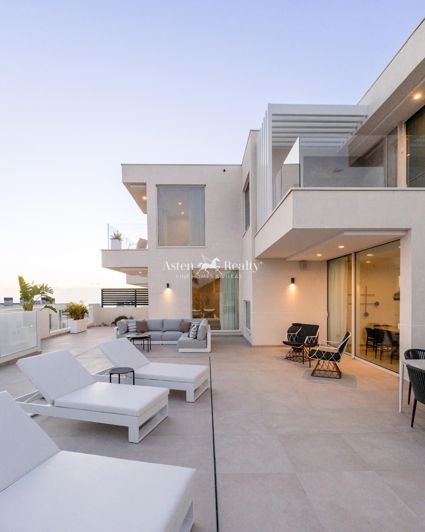 Image No.3-5 Bed Villa for sale