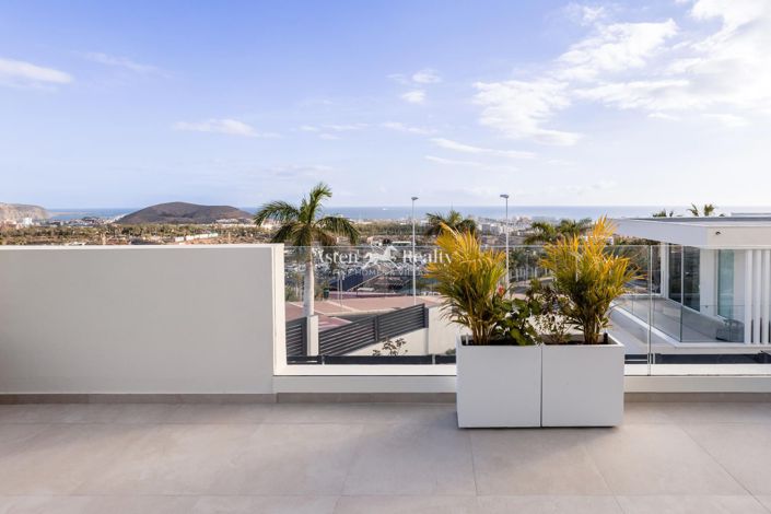 Image No.40-5 Bed Villa for sale