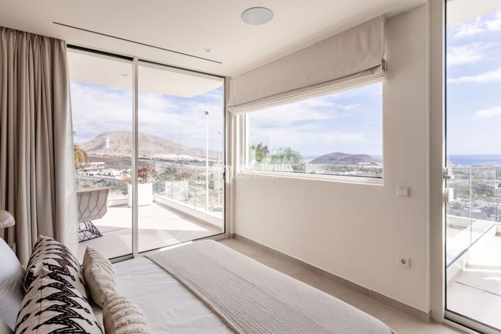 Image No.51-5 Bed Villa for sale