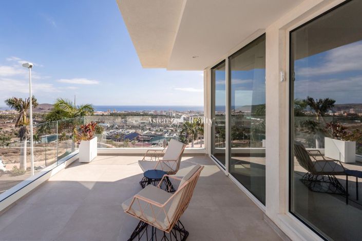 Image No.52-5 Bed Villa for sale