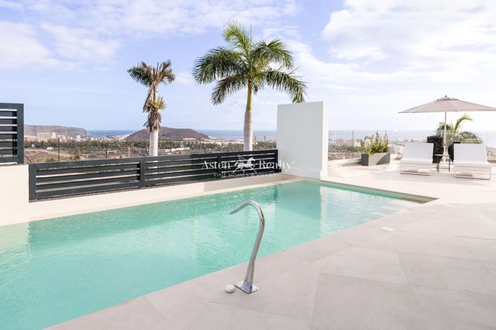 Image No.6-5 Bed Villa for sale