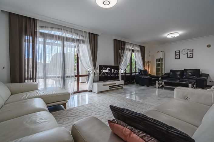 Image No.12-5 Bed Villa for sale