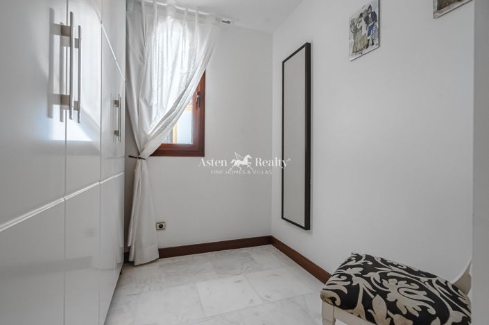 Image No.33-5 Bed Villa for sale
