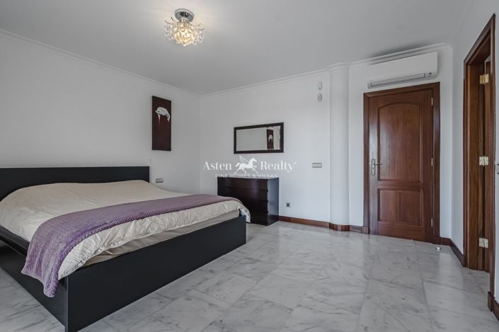 Image No.37-5 Bed Villa for sale
