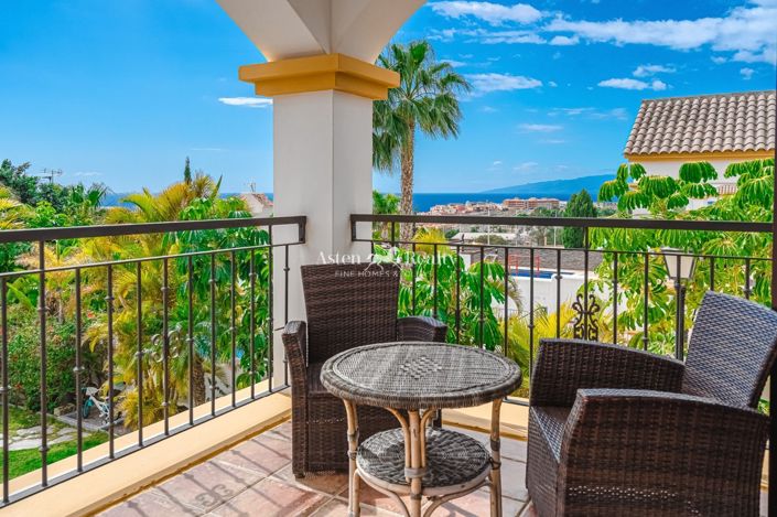 Image No.48-5 Bed Villa for sale