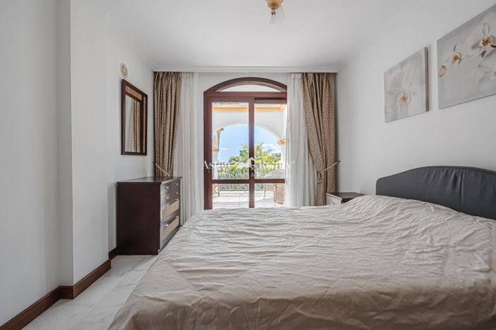 Image No.53-5 Bed Villa for sale