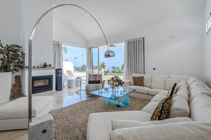 Image No.15-3 Bed Villa for sale