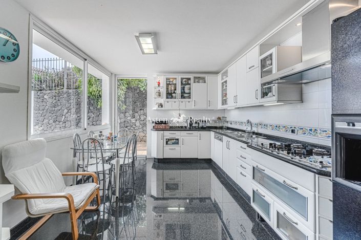 Image No.20-3 Bed Villa for sale