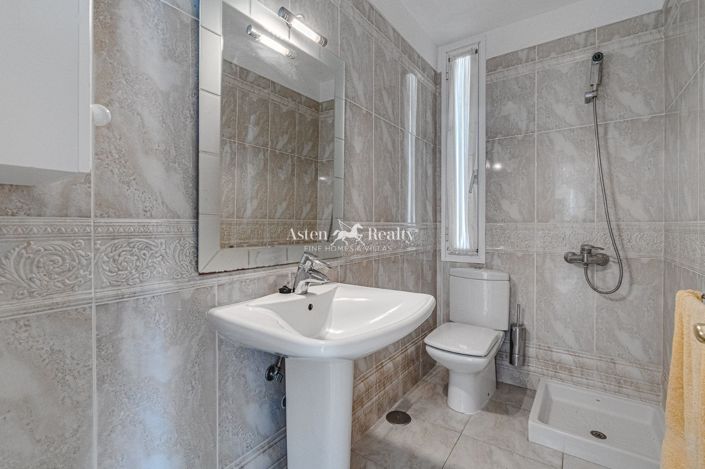 Image No.26-3 Bed Villa for sale