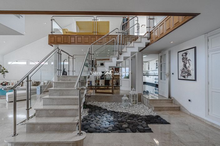 Image No.27-3 Bed Villa for sale