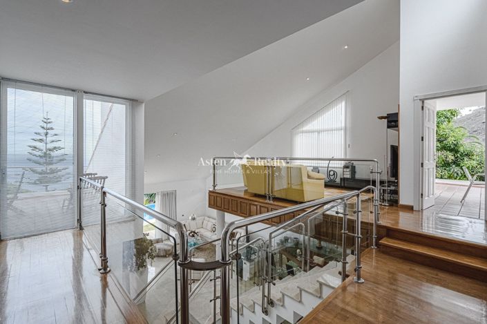 Image No.30-3 Bed Villa for sale