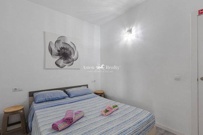 Image No.24-3 Bed Villa for sale