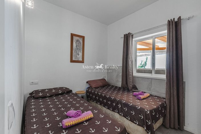 Image No.28-3 Bed Villa for sale