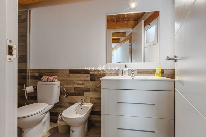 Image No.35-3 Bed Villa for sale