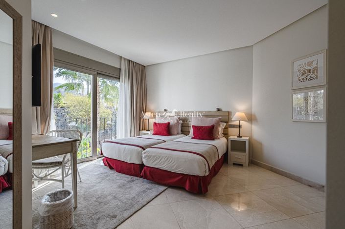 Image No.15-4 Bed Apartment for sale