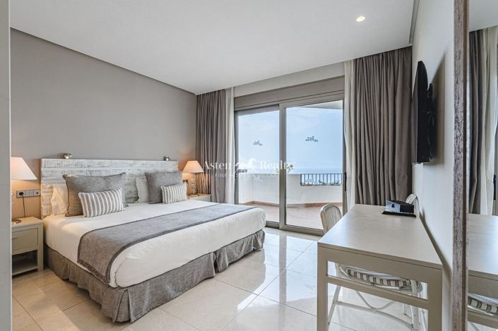 Image No.17-4 Bed Apartment for sale