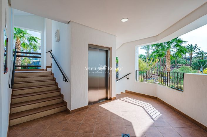 Image No.41-4 Bed Apartment for sale