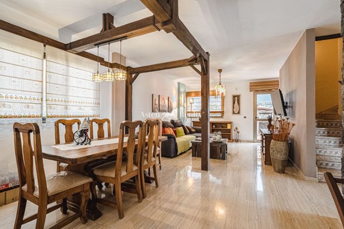 Image No.28-Villa de 5 chambres à vendre à Torviscas Alto