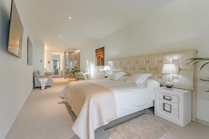 Image No.13-3 Bed Villa for sale