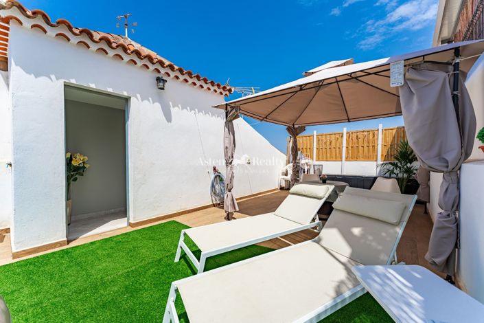 Image No.21-3 Bed Flat for sale