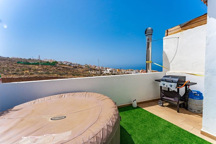 Image No.22-3 Bed Flat for sale