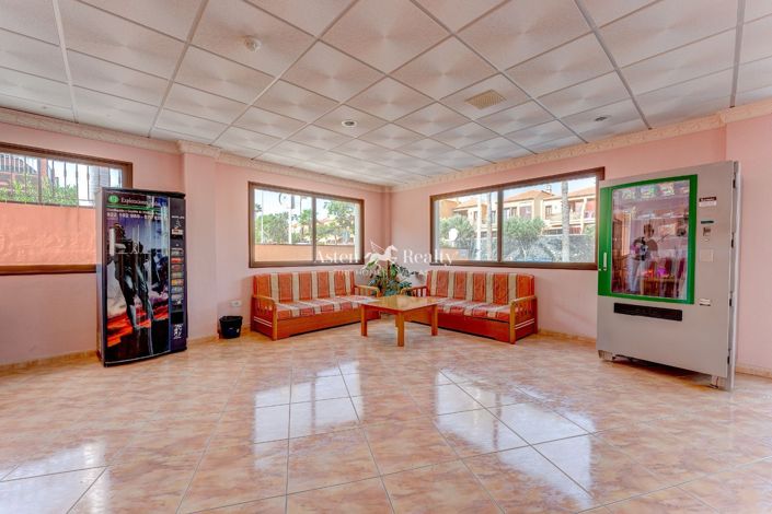 Image No.20-Propriété de 50 chambres à vendre à Arona