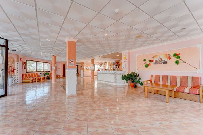 Image No.21-Propriété de 50 chambres à vendre à Arona