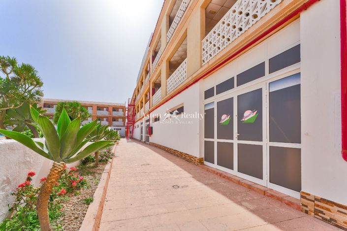 Image No.24-Propriété de 50 chambres à vendre à Arona