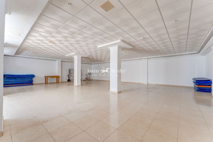 Image No.29-Propriété de 50 chambres à vendre à Arona