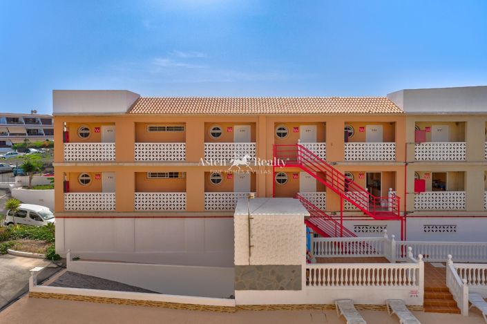 Image No.32-Propriété de 50 chambres à vendre à Arona