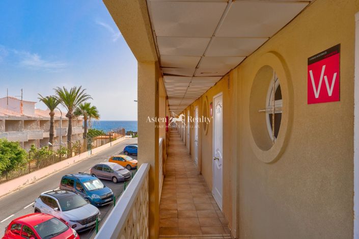 Image No.1-79 Bed Property for sale