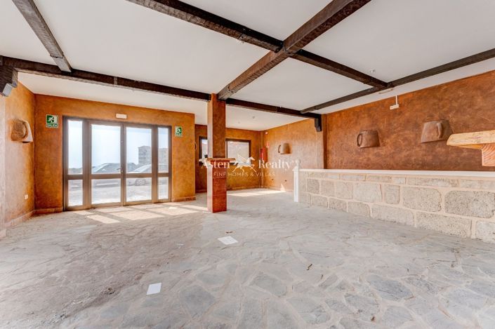 Image No.37-Propriété de 50 chambres à vendre à Arona