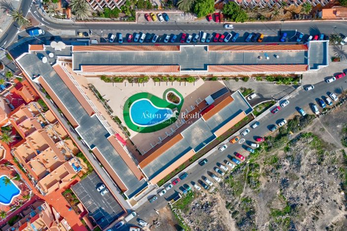 Image No.1-Propriété de 50 chambres à vendre à Arona